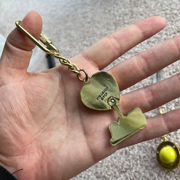 4 keychains for $10 - Picture 4 of 8